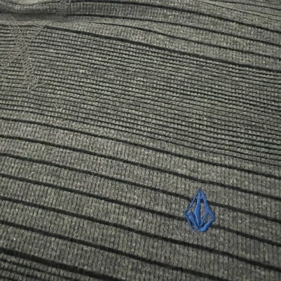 VOLCOM Men’s Cotton Grey Sweater -Size M - Picture 3 of 7